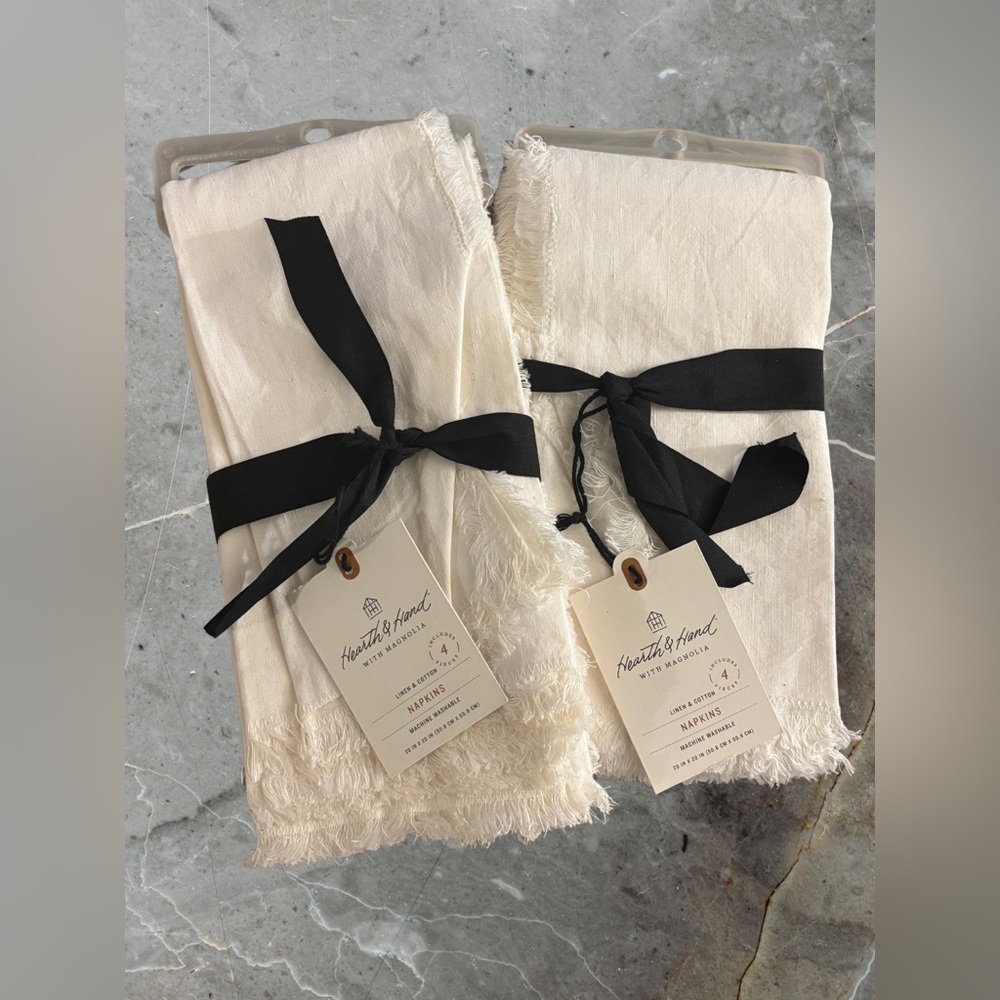 Hearth & Hand Ivory Napkins with Black Ties - Picture 2 of 3